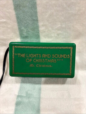 Mr. Christmas The Lights and Sounds of Christmas Control Box Green Vintage works